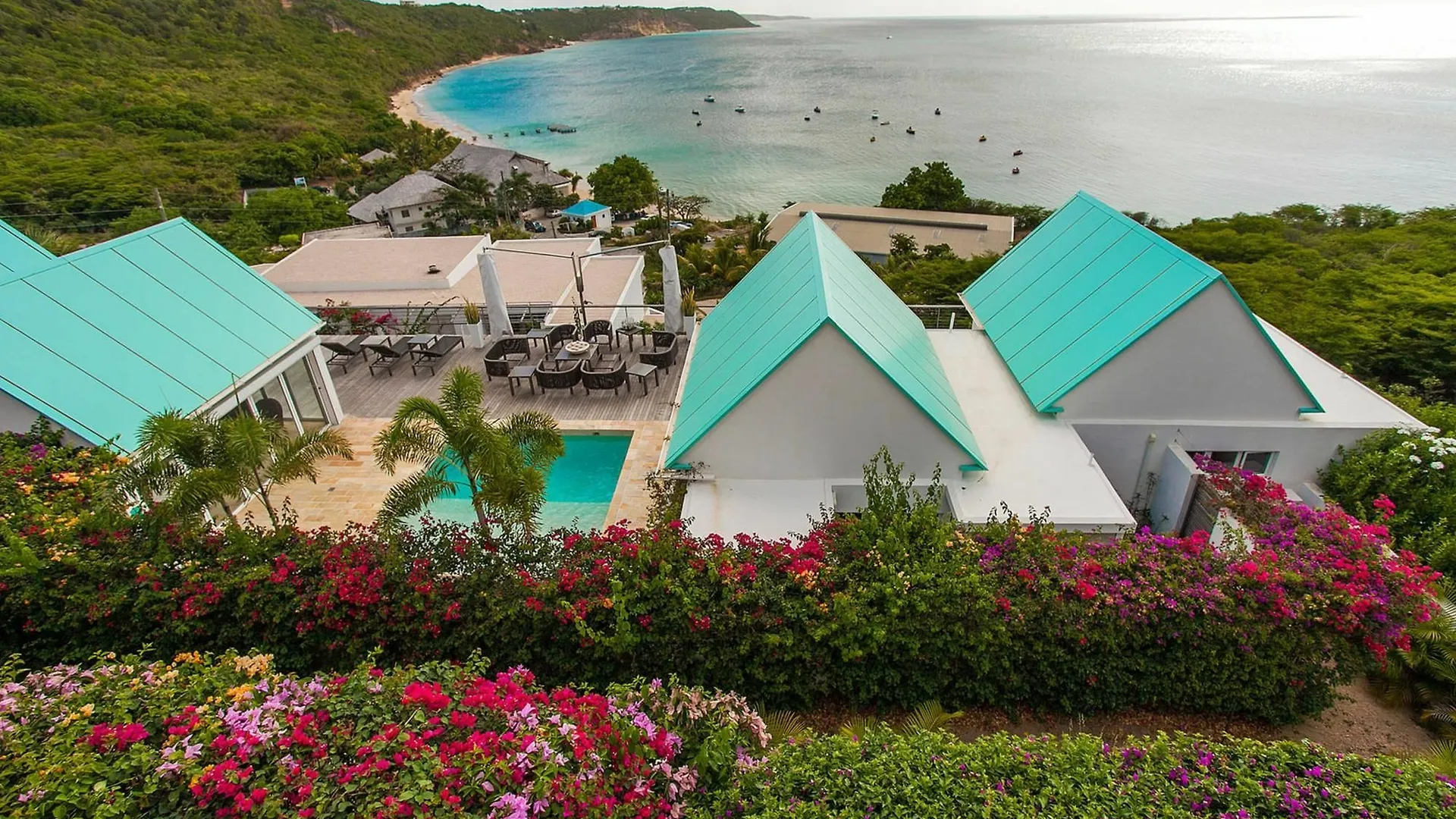 Ceblue Villas The Valley Resort